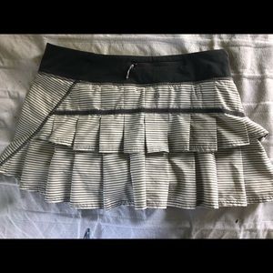 LULULEMON SKORT